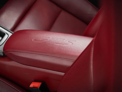 Used 2018 Porsche 911 Targa 4 GTS image 91