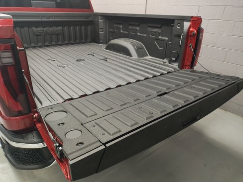 New 2026 GMC Sierra 2500 SLT w/ SLT Premium Package image 21