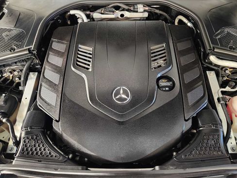Used 2023 Mercedes-Benz S 580 4MATIC Sedan image 32