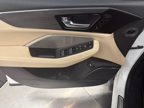 Used 2022 Acura MDX SH-AWD w/ Advance Package image 17