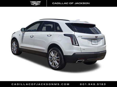 Certified 2023 Cadillac XT5 Sportv w/ Technology Package image 7