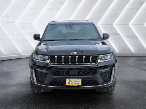 New 2026 Jeep Grand Cherokee Limited image 9