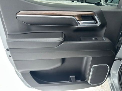 Used 2024 Chevrolet Silverado 1500 LT Trail Boss w/ Convenience Package II image 24