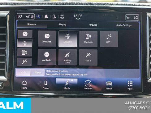 Used 2024 Chrysler Pacifica Touring-L FWD image 30