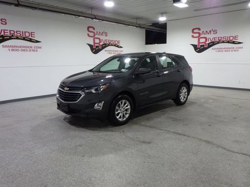 Used 2020 Chevrolet Equinox LS w/ LPO, Floor Liner Package FWD image 1