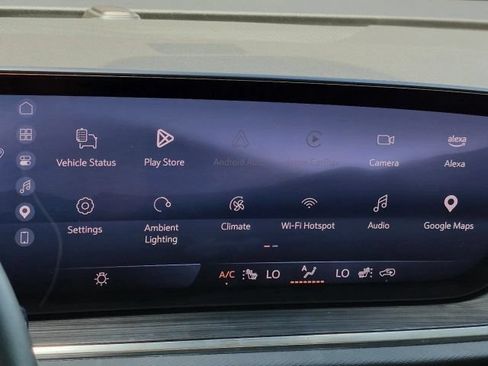 Used 2025 Buick Envision Preferred AWD/4WD image 28