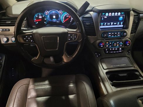 Used 2019 GMC Yukon Denali w/ Denali Ultimate Package AWD/4WD image 22