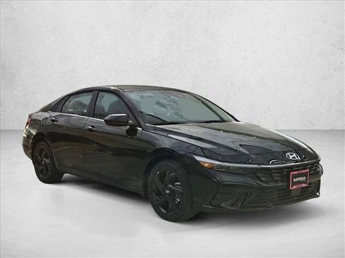 New 2026 Hyundai Elantra SEL Sport FWD image 6