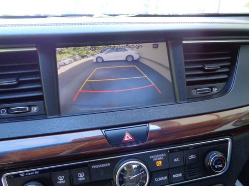 Used 2019 Kia Cadenza Technology FWD image 12