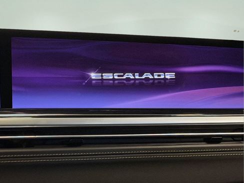 Used 2026 Cadillac Escalade ESV Sport AWD/4WD image 38