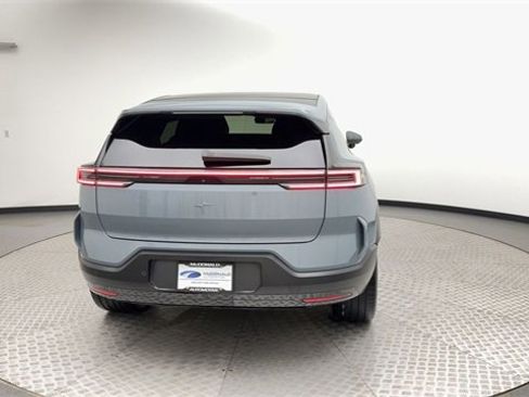 Used 2025 Polestar Polestar 3 Long Range Dual Motor Launch E image 3