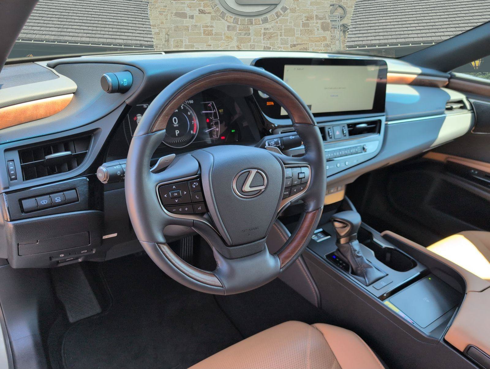 Certified 2023 Lexus ES 350 Ultra Luxury w/ Accessory Package (Z2) FWD image 6