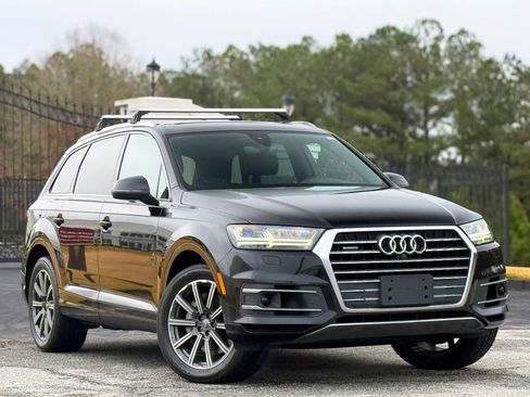 Used 2017 Audi Q7 3.0T Premium Plus image 4