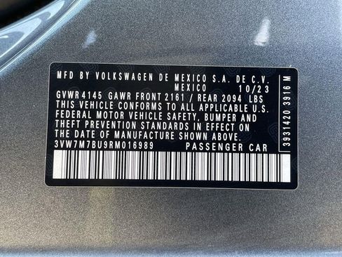 Used 2024 Volkswagen Jetta SE image 32