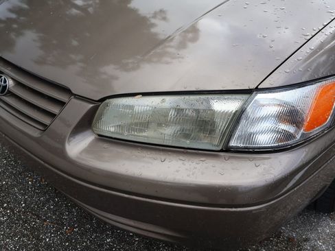 Used 1999 Toyota Camry LE image 3