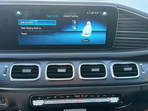 Used 2022 Mercedes-Benz GLE 350 GLE 350 w/ Premium Package image 34