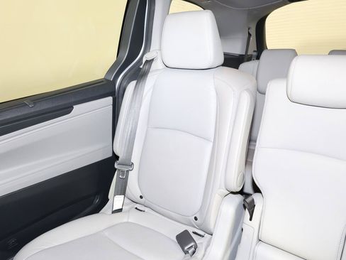 Used 2023 Honda Odyssey EX-L image 12