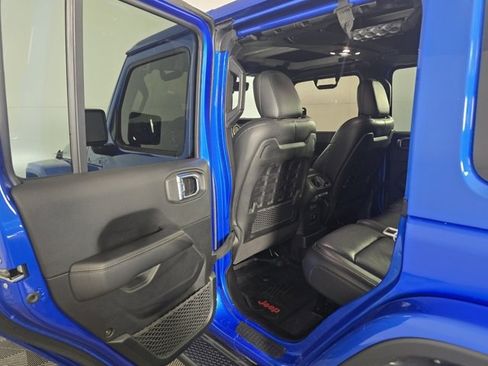 Used 2021 Jeep Wrangler Unlimited Rubicon w/ Dual Top Group image 19