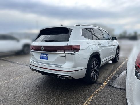 Used 2024 Volkswagen Atlas SEL Premium R-Line AWD/4WD image 3