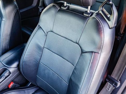 Used 2020 Ford Mustang Premium image 26