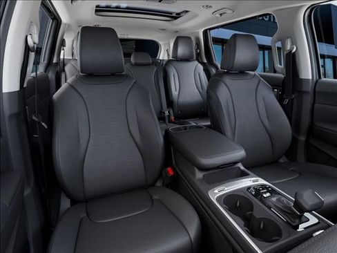 New 2026 Kia Carnival SX Prestige FWD image 15
