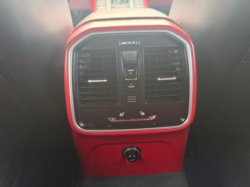 Used 2015 Porsche Macan S AWD/4WD image 28