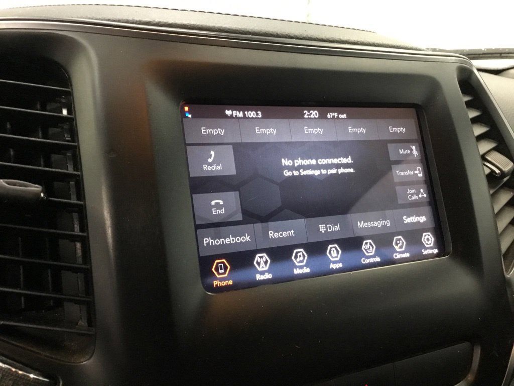 Used 2019 Jeep Cherokee Latitude w/ Cold Weather Group FWD image 14