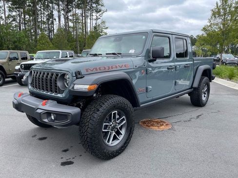 New 2025 Jeep Gladiator Mojave image 36