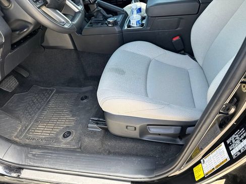 Used 2025 Toyota 4Runner SR5 AWD/4WD image 12
