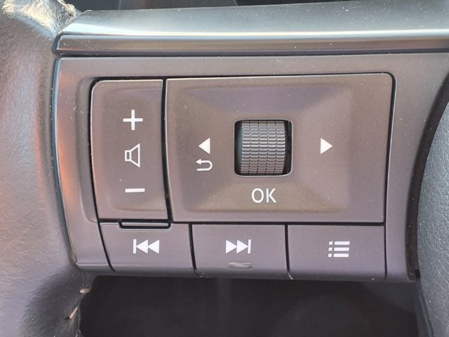 Used 2024 Nissan Pathfinder SV FWD image 13
