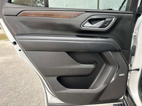 Used 2022 Chevrolet Tahoe High Country AWD/4WD image 14
