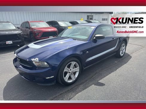 Used 2010 Ford Mustang Coupe RWD image 11