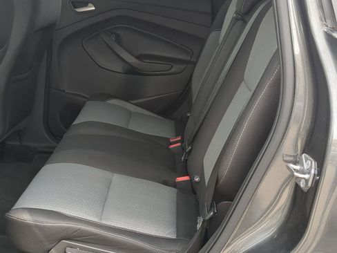 Used 2019 Ford Escape SE image 22