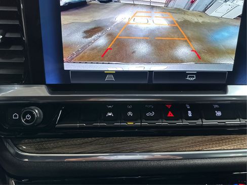 Certified 2024 Chevrolet Silverado 1500 LT image 27