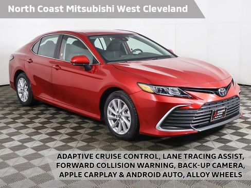 Used 2024 Toyota Camry LE image 1