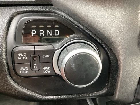 Used 2020 RAM 1500 Big Horn AWD/4WD image 30