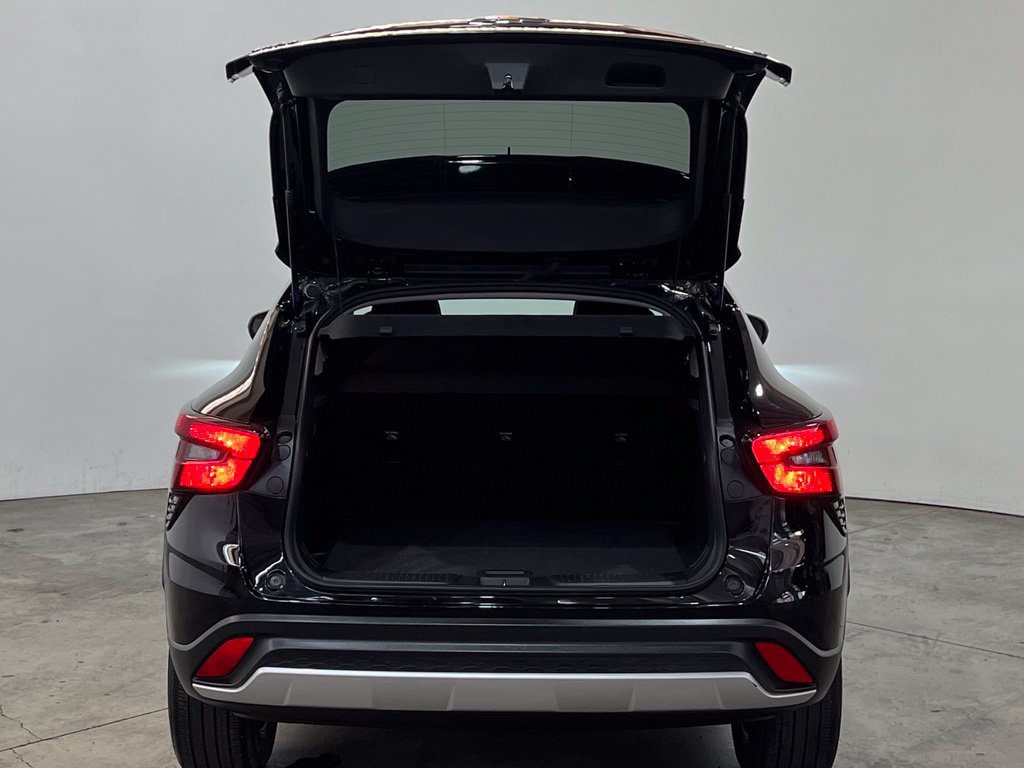 Certified 2025 Chevrolet Trax LT w/ LT Convenience Package FWD image 12