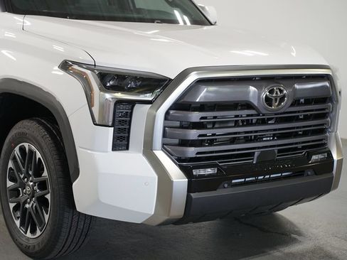 New 2026 Toyota Tundra Limited AWD/4WD image 4