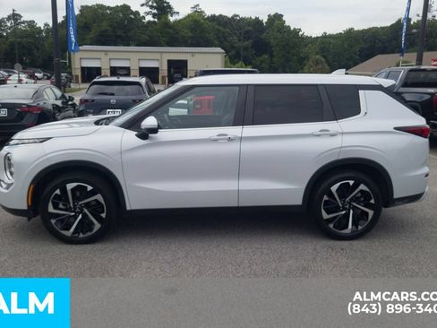 Used 2024 Mitsubishi Outlander SE FWD image 11