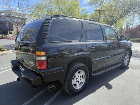 Used 2004 GMC Yukon Denali image 5