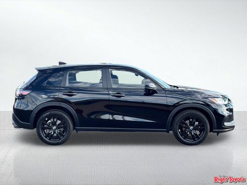 Used 2026 Honda HR-V Sport image 7