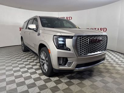 Used 2021 GMC Yukon XL Denali w/ Denali Premium Package