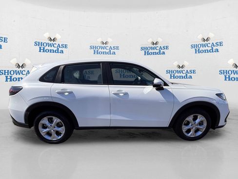 Certified 2023 Honda HR-V LX image 9