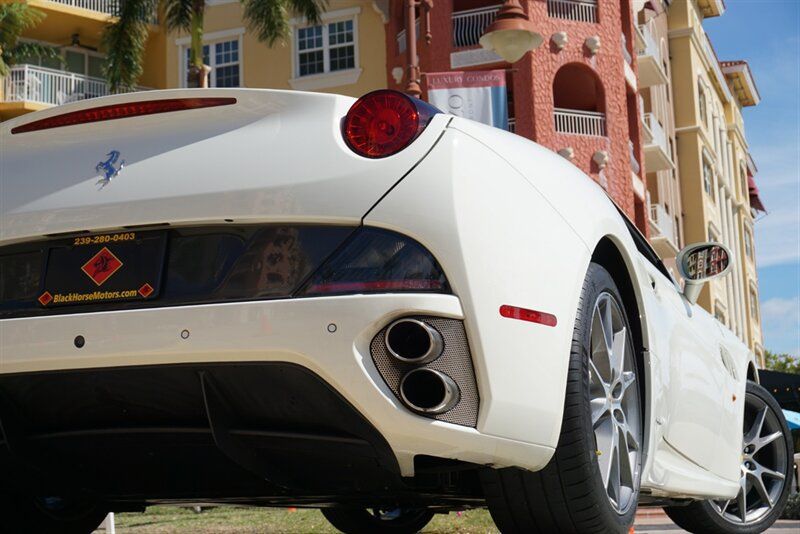 Used 2014 Ferrari California RWD image 42