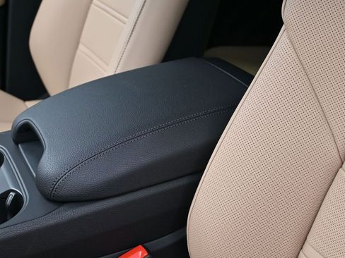 Used 2026 Porsche Cayenne Coupe image 21