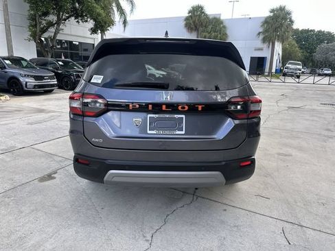 Used 2025 Honda Pilot EX-L image 36