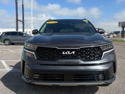 Used 2022 Kia Sorento EX w/ Panoramic Sunroof Package image 8