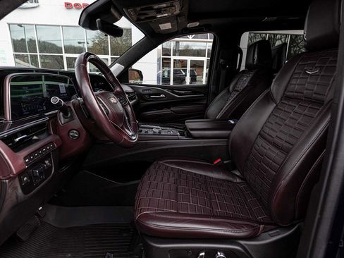 Used 2021 Cadillac Escalade ESV Premium Luxury Platinum image 27