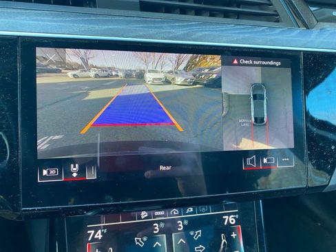 Used 2022 Audi e-tron Premium Plus image 19