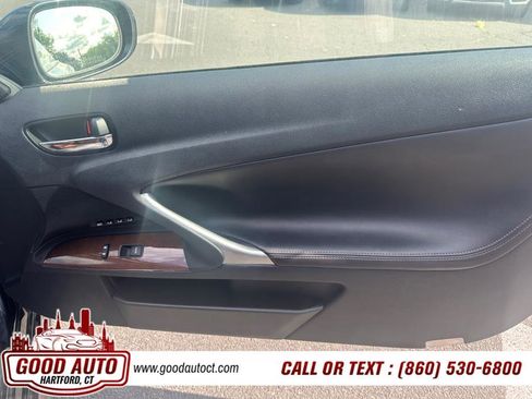 Used 2011 Lexus IS 250C image 9